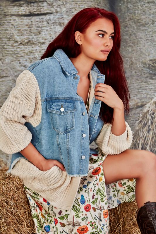 SLEEVE IT BE JACKET
								, 			ROCK THE FLOAT DRESS