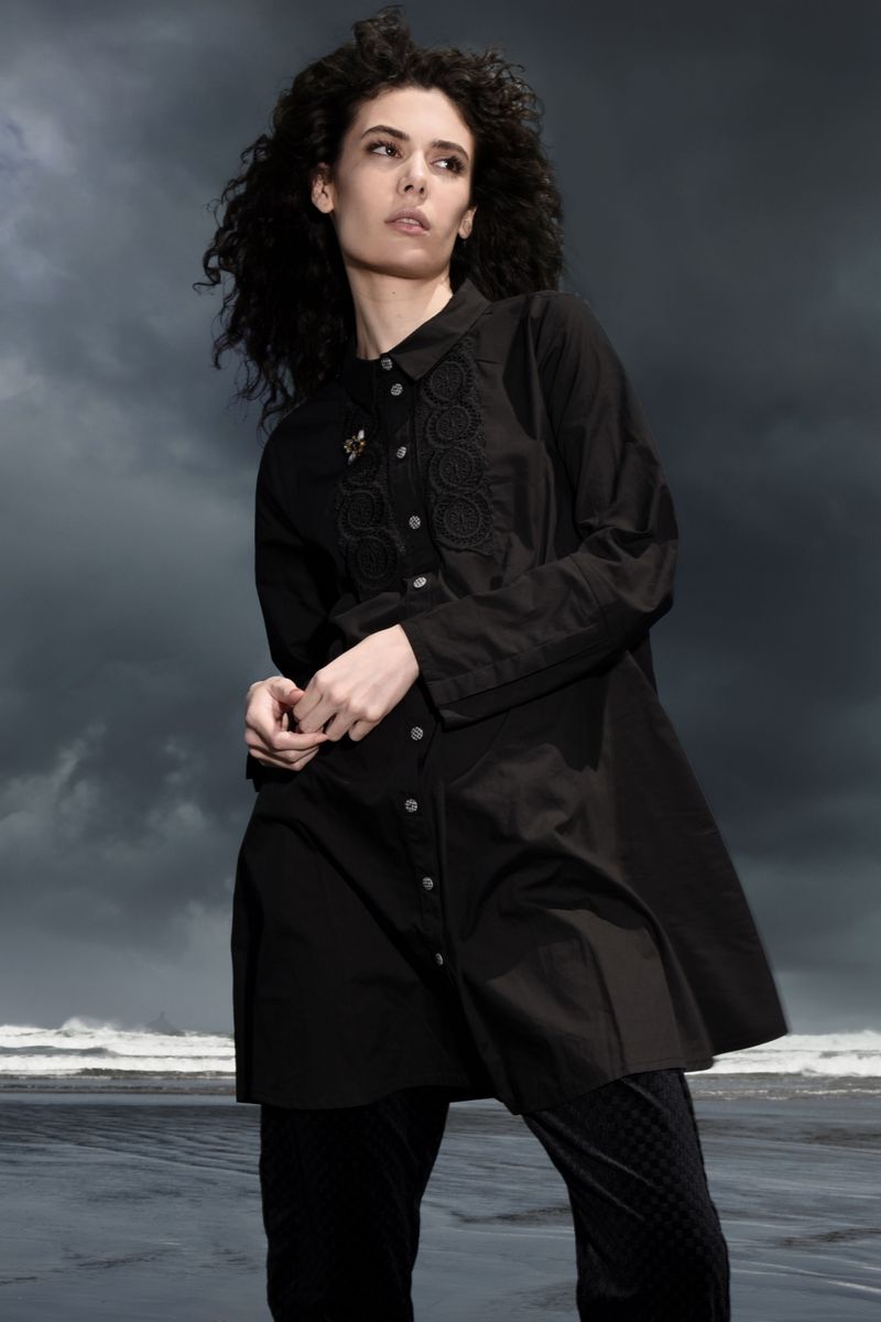 									FALL FROM LACE DRESS
			