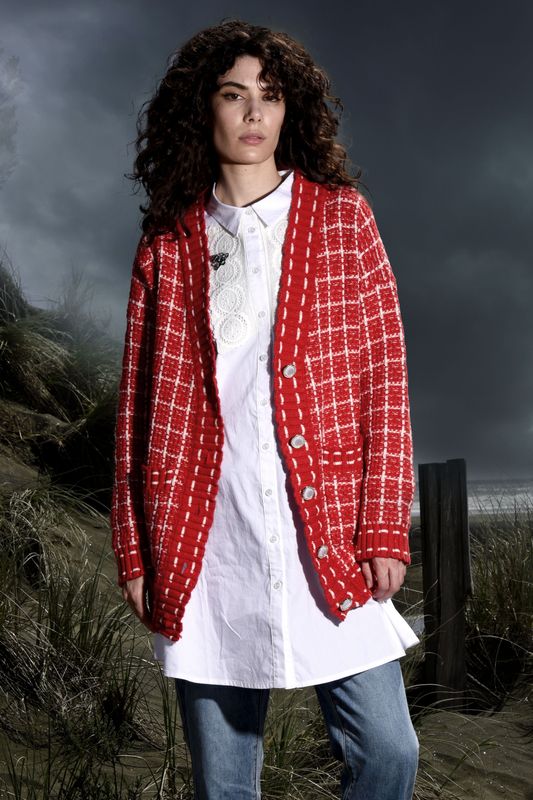 									SUNDAY SWEET CARDIGAN
								, 			FALL FROM LACE DRESS
								, 			PLAIN JANE JEAN
			