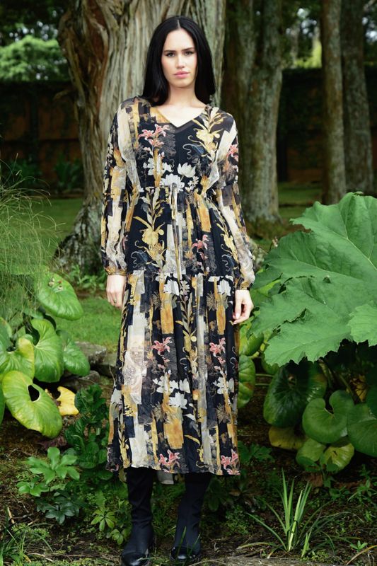 ARTFUL ELEGANCE DRESS