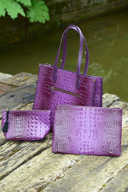 BELIEVE IT OR TOTE BAG
								, 			ONE IN EVERY POUCH BAG