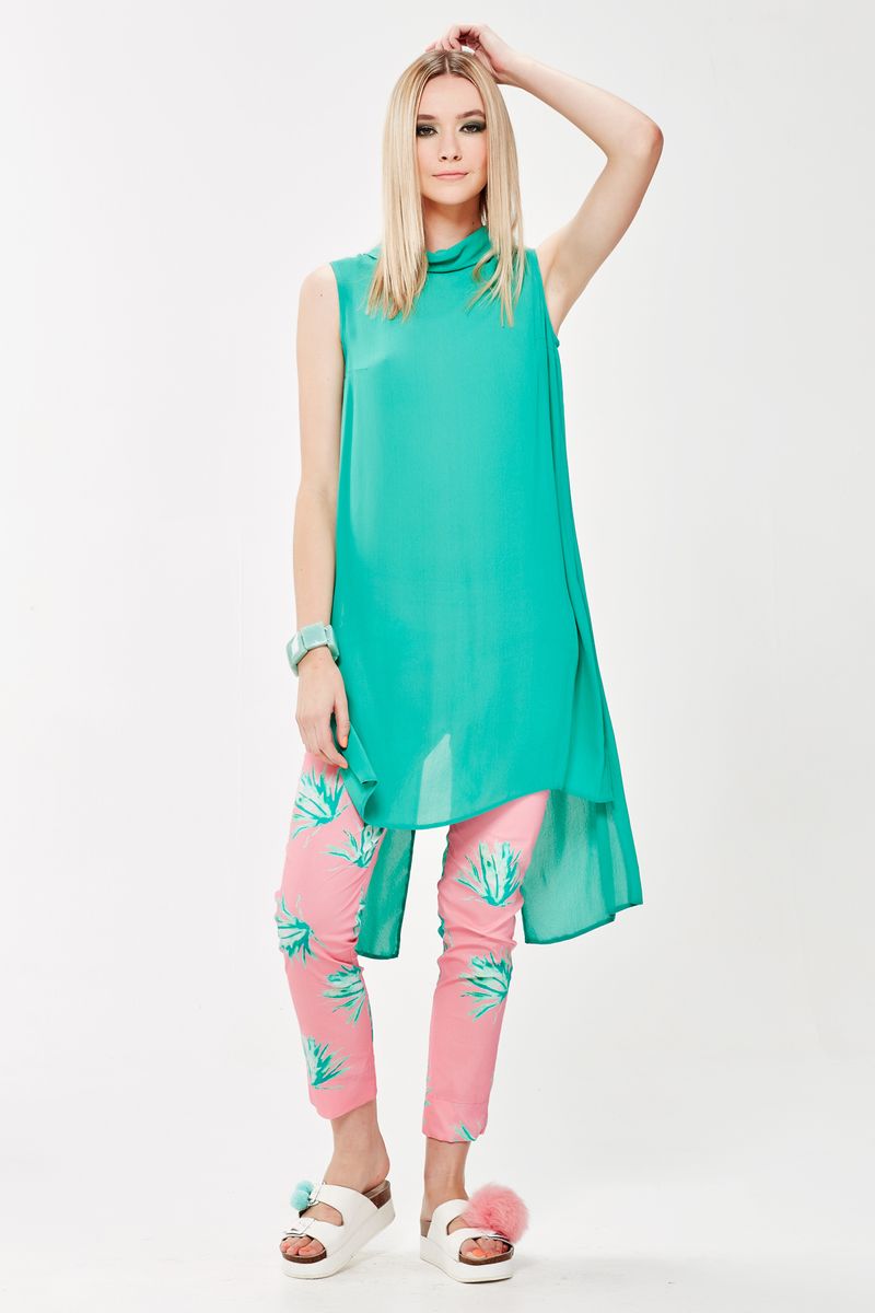 MILLION COLLAR BABY TOP
								, 			BLANK CANVAS PANT