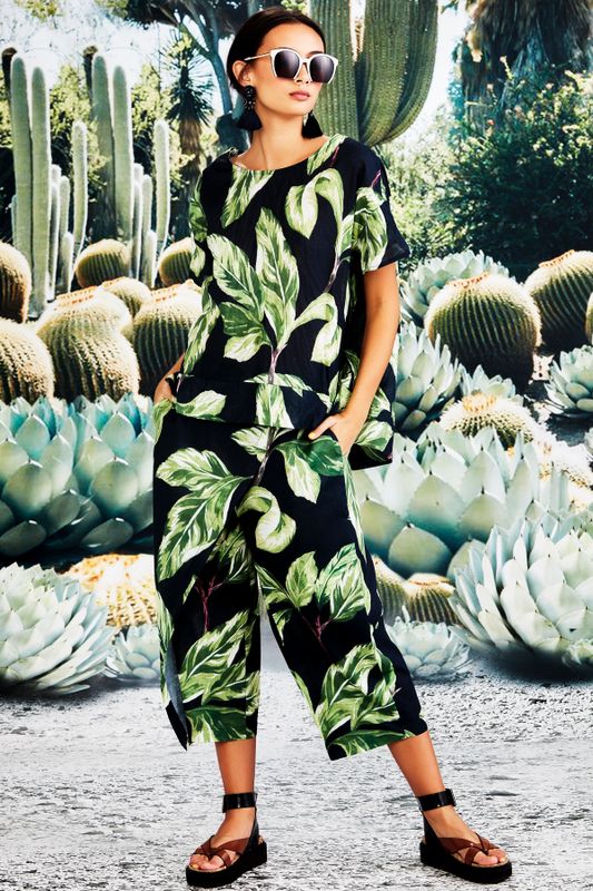 MOOD SWING TOP
								, 			WRAP AROUND PANTS