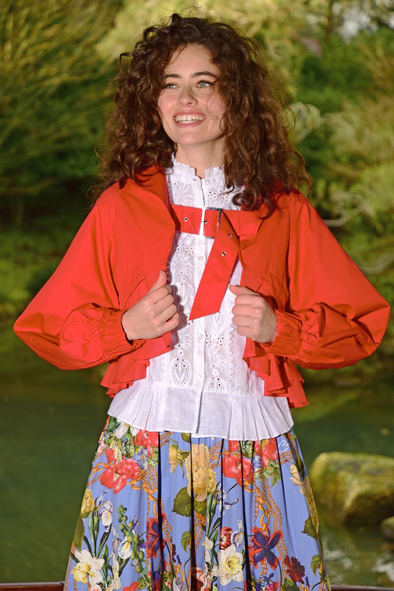 BUCKLE UP JACKET
								, 			HEM FATALE SKIRT