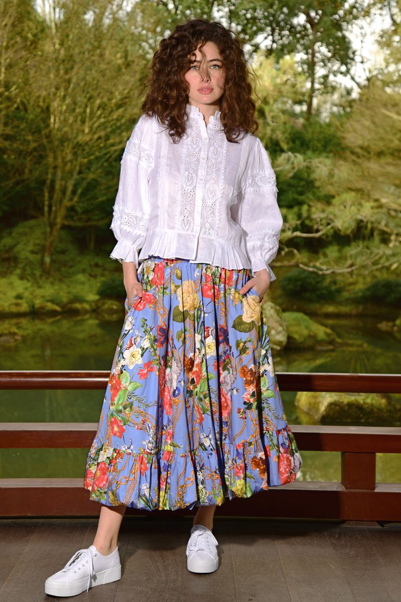 LACE AGE BLOUSE
								, 			HEM FATALE SKIRT