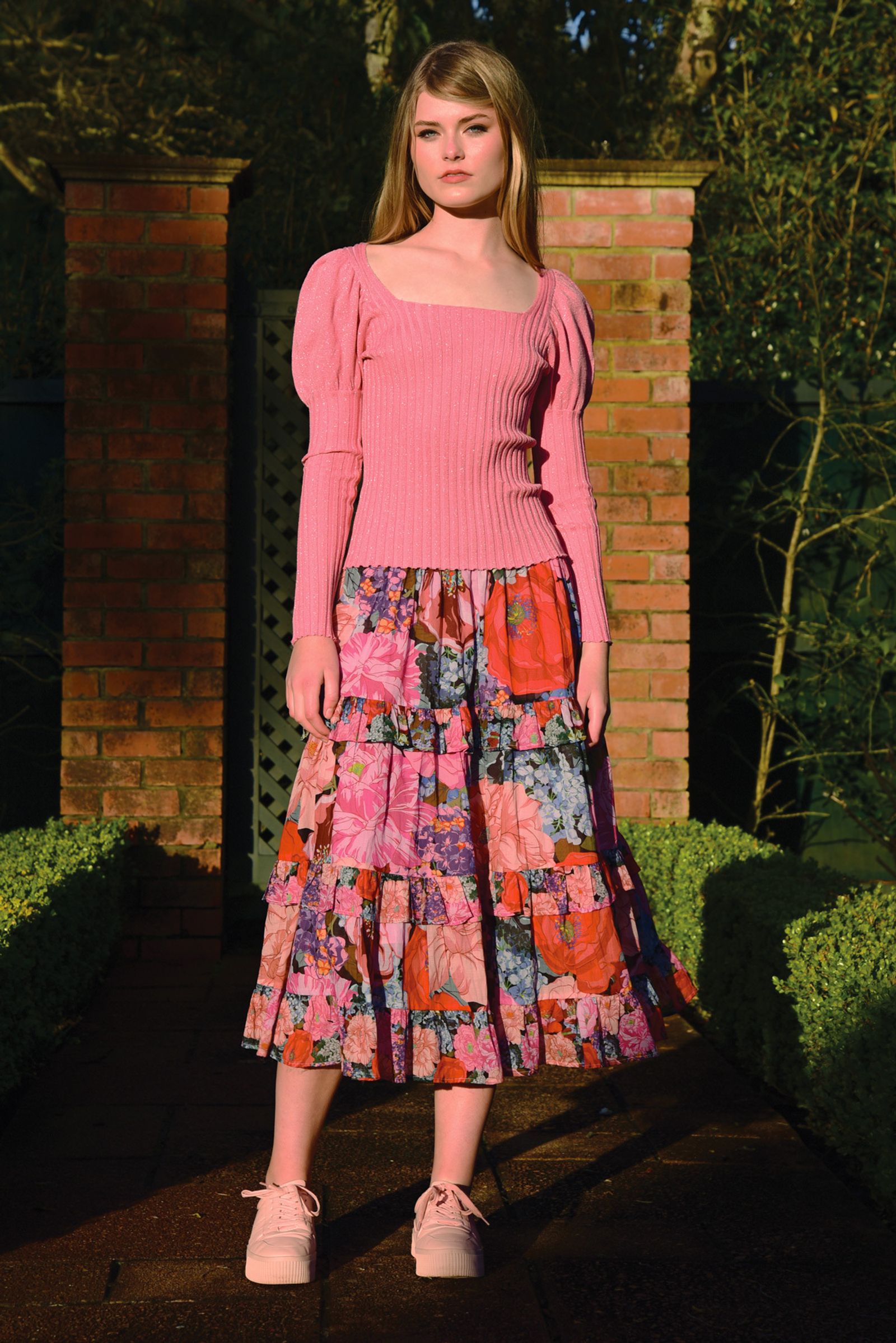 LOTSA PUFF TOP
								, 			SKIRTY DANCING SKIRT