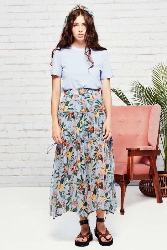 DRAW ME IN SKIRT
								, 			THE WAY YOU MAKE ME FOIL TOP