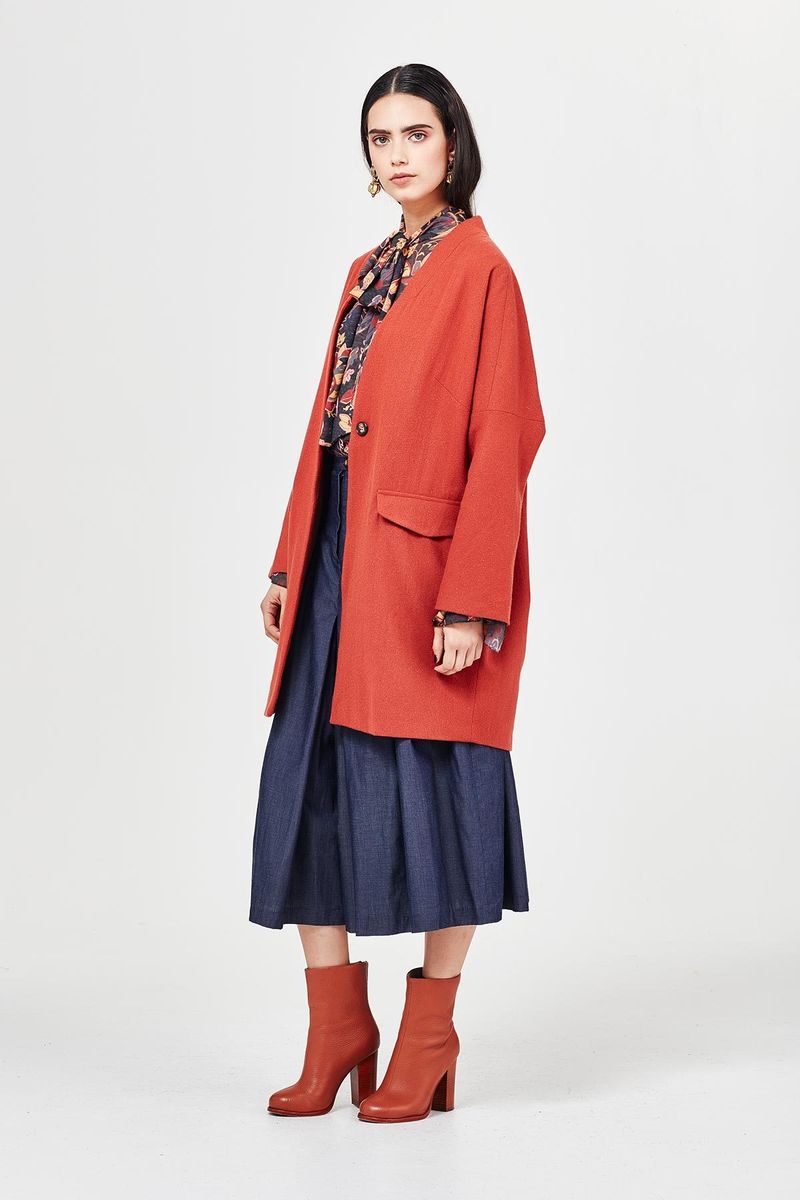WARM UP 'ROW YOUR COAT' COAT
								, 			DENIM DEADLY SINS 'TO BE OR CULOTTE TO BE' PANT
								, 			HIPPY HIPPY SHAKE 'TIE HARD' TOP