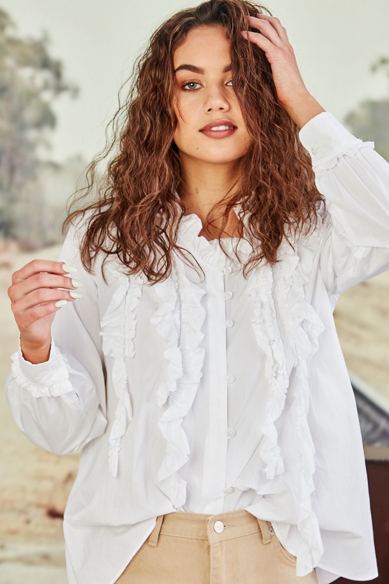 RUFFLE MY FEATHERS SHIRT