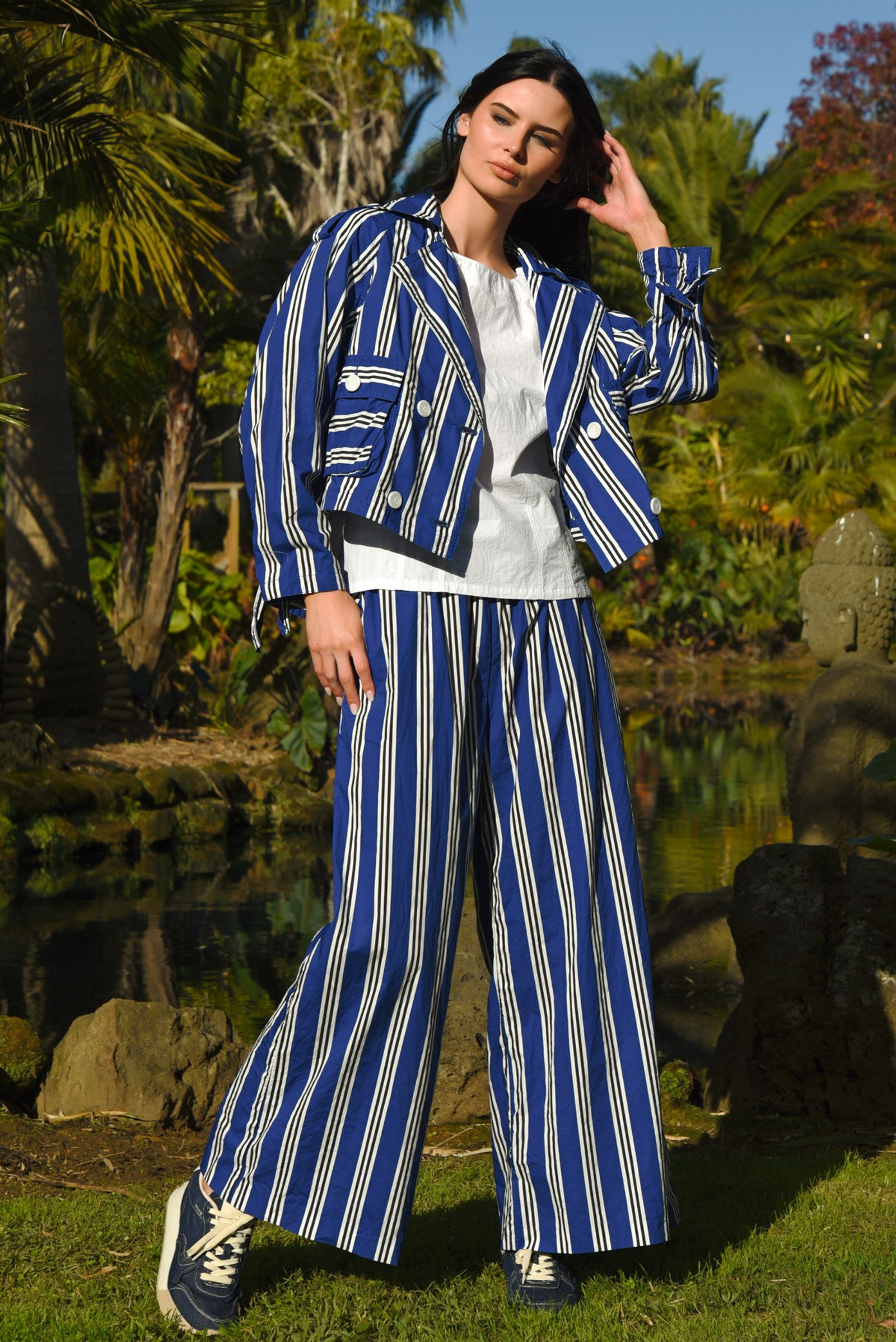 									SERVILLE STROLLS TROUSER
			