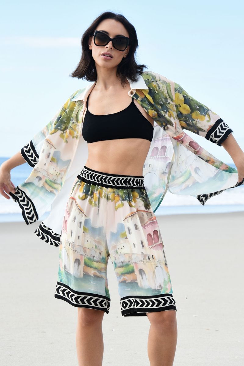 IN THE KNOW SHIRT
								, 			STRAIGHT TALK SHORTS