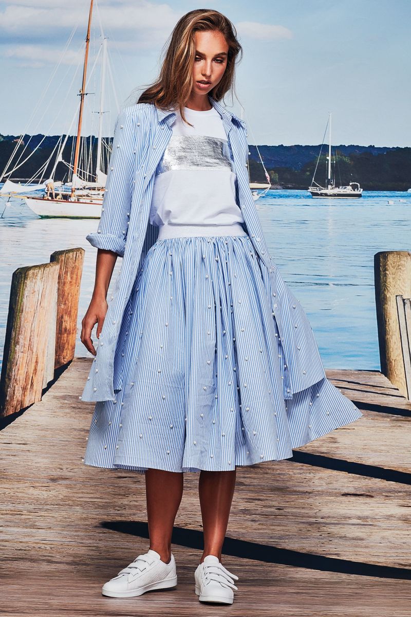 									SKIRT AND ERNIE SKIRT
								, 			SETTLE METAL T-SHIRT
								, 			PEARLY LOCKS SHIRT
			