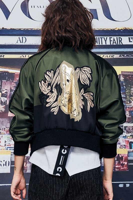 									BOMBER TO BOMBER
								, 			DON'T CROSS ME TOP
			