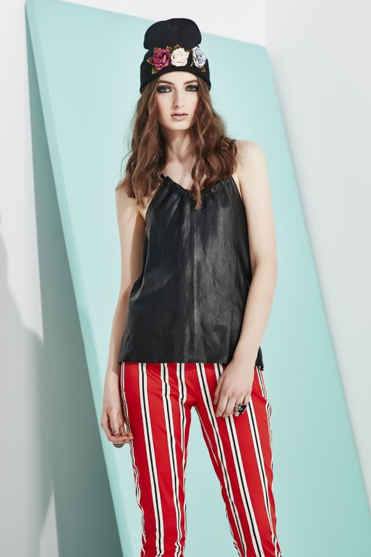 									SHAKE RAW ASS TOP
								, 			LOVE AND ZIP HOP PANT
			