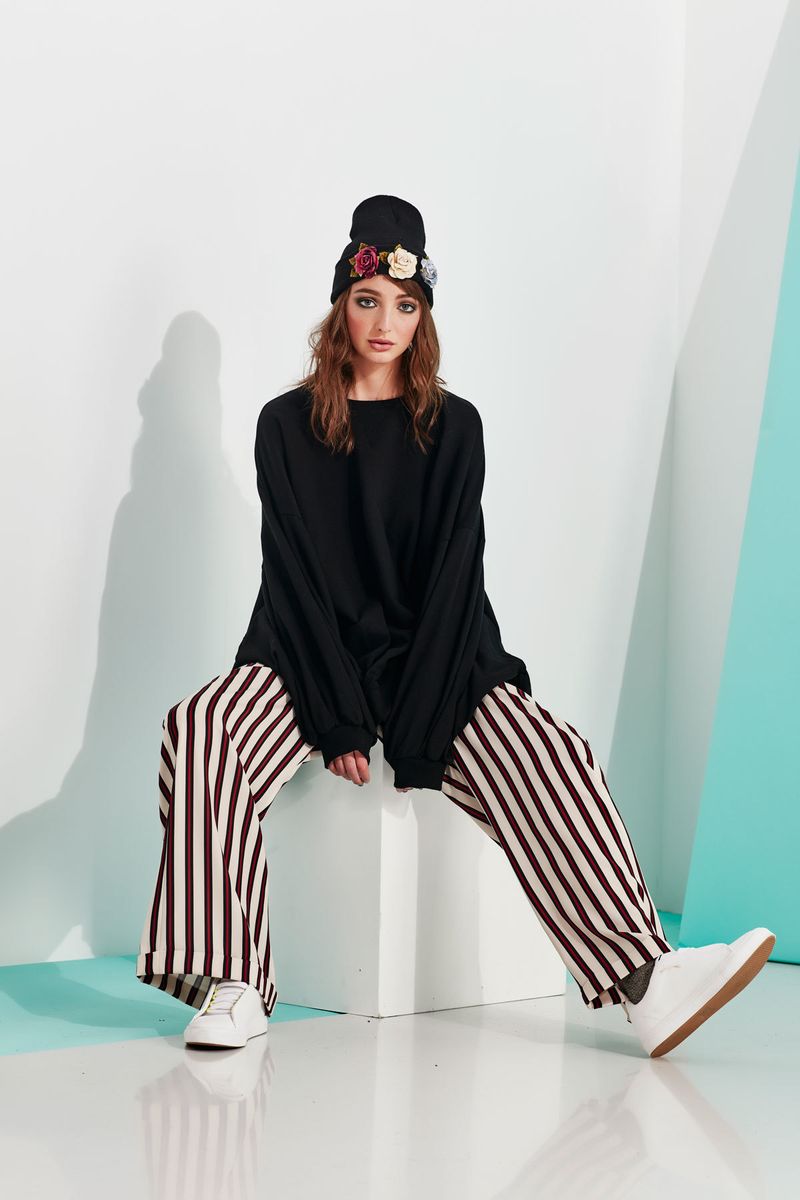 									JUMPER FOR JOY TOP
								, 			STRIPEY MC-STRIPE PANT
			