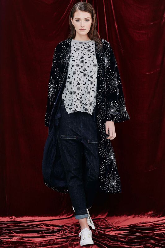 RHYTHM AND WINES KIMONO
								, 			FLOCK STAR TOP
								, 			PINS AND NEEDLES PANT