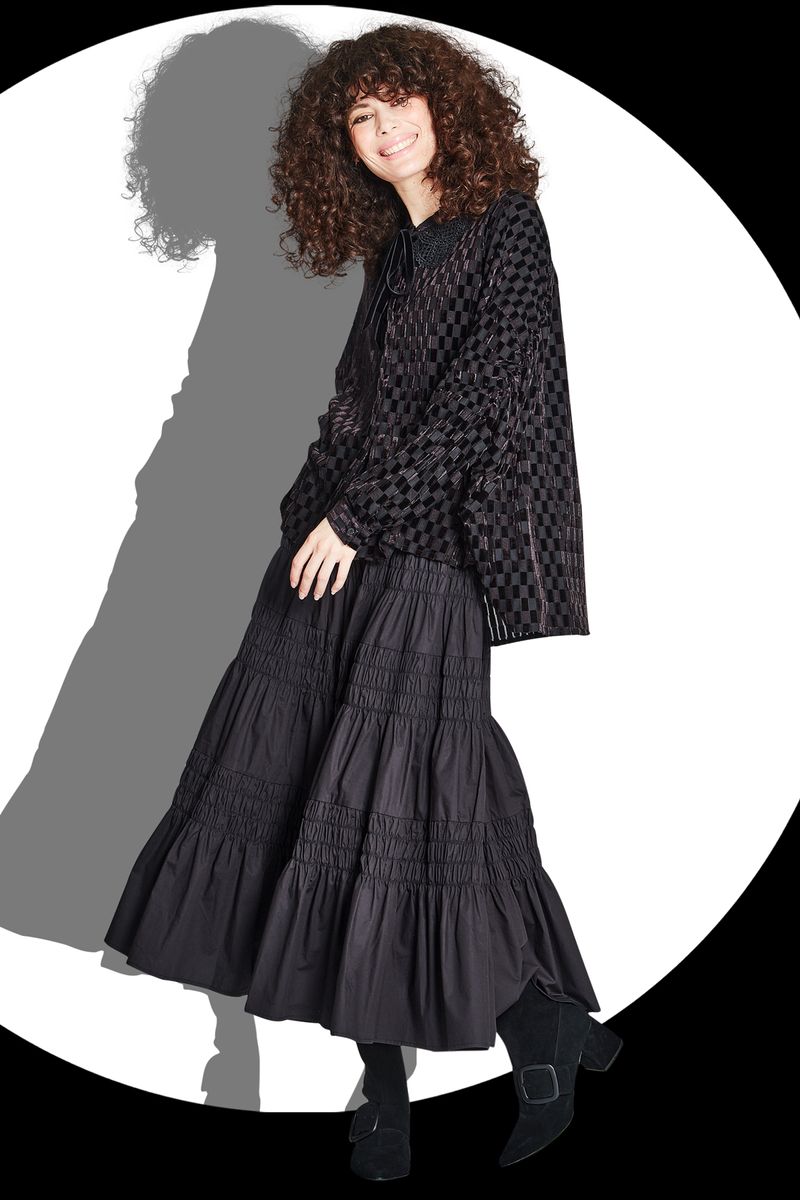 SCRUNCHIE BAR SKIRT
								, 			DECK OF CARDS SHIRT