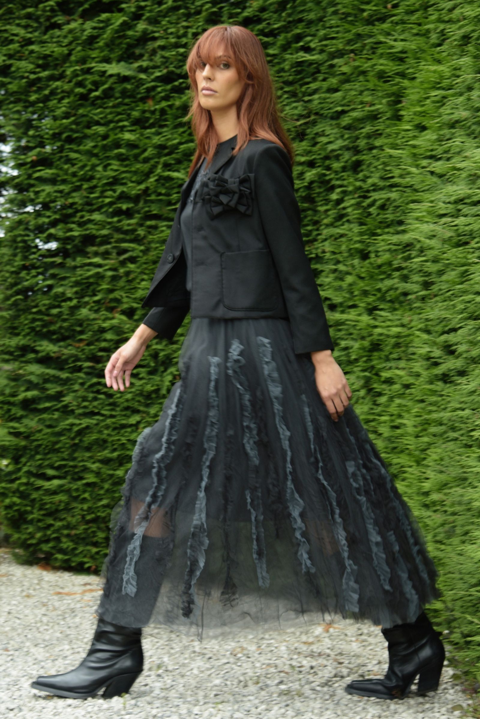 YOUNG AND MESH SKIRT