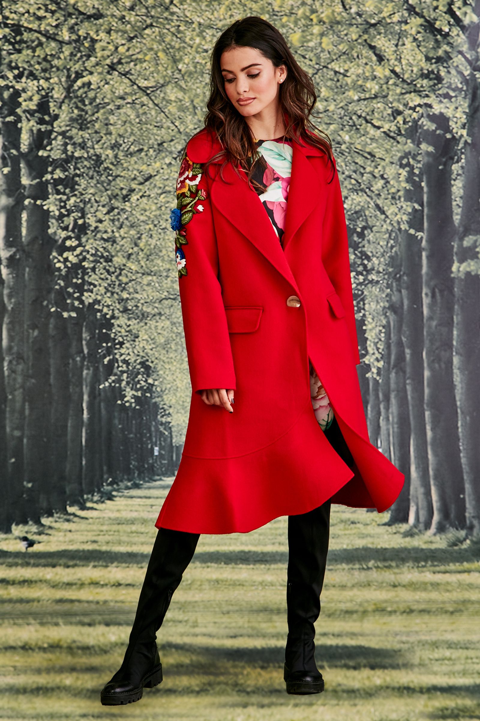 PARTY ON THE RIGHT SIDE COAT