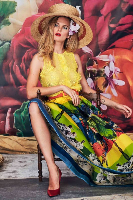 LEMON DELICIOUS TOP
								, 			SKIRT TIME LUCKY SKIRT