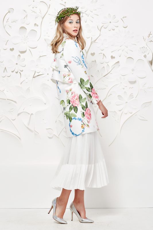 FRILL-LIFE COAT
								, 			TWO TONE COMPLEX SKIRT