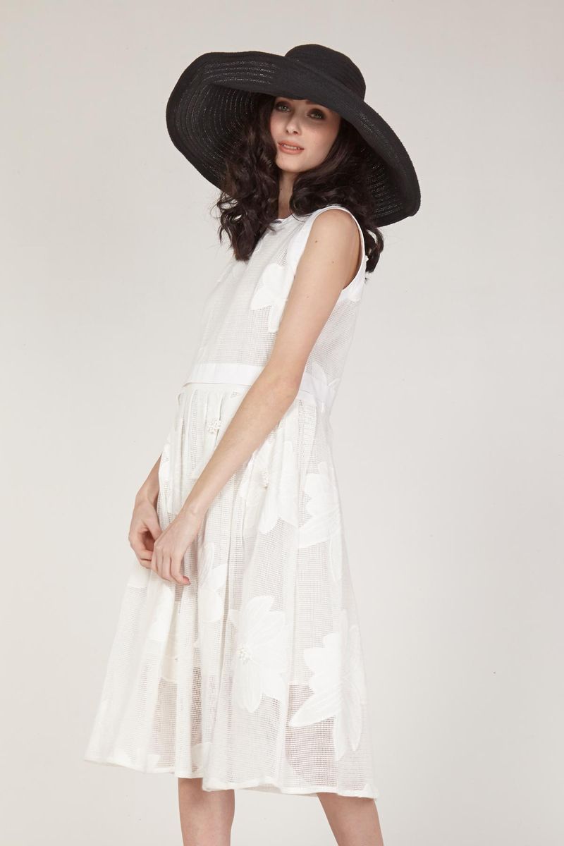 LATTICE PRAY 'LINDA LOVES LACE' DRESS